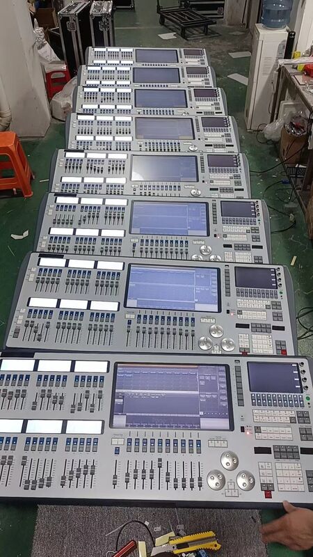 DMX Touch Wing CMY Lighting Console Controller For Professional Stage